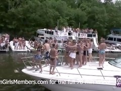 Naked Party Girls Have To Pee At Lake Of The Ozarks